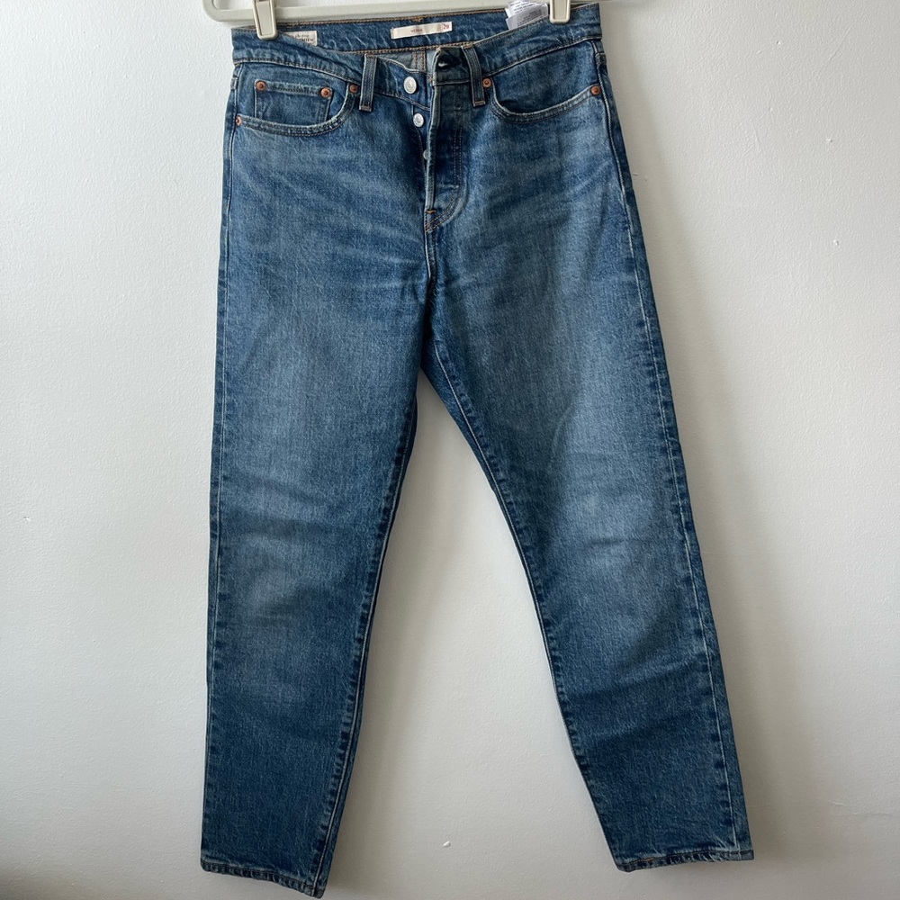 Levi’s Wedgie 28W x 28L